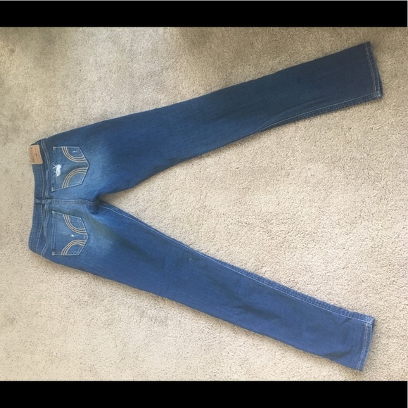 Hollister semi distressed jeans, size 3, low rise - Picture 2 of 3
